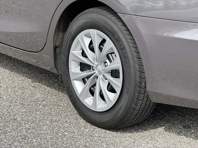 Used 2017 Gray Toyota LE image 11