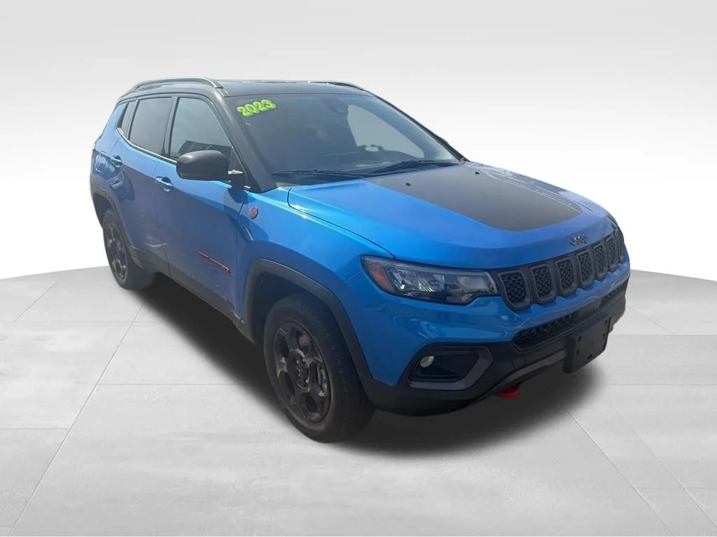 Used 2023 Blue Jeep Trailhawk image 3