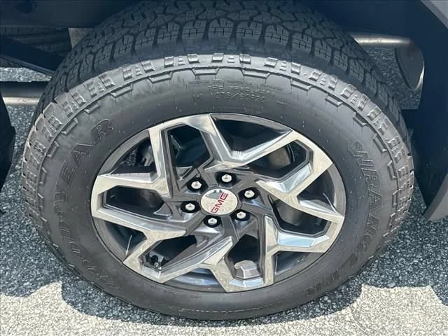2026 GMC Sierra 1500 SLT - Photo 16