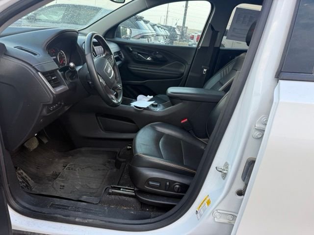 Used 2023 White GMC AT4 image 2