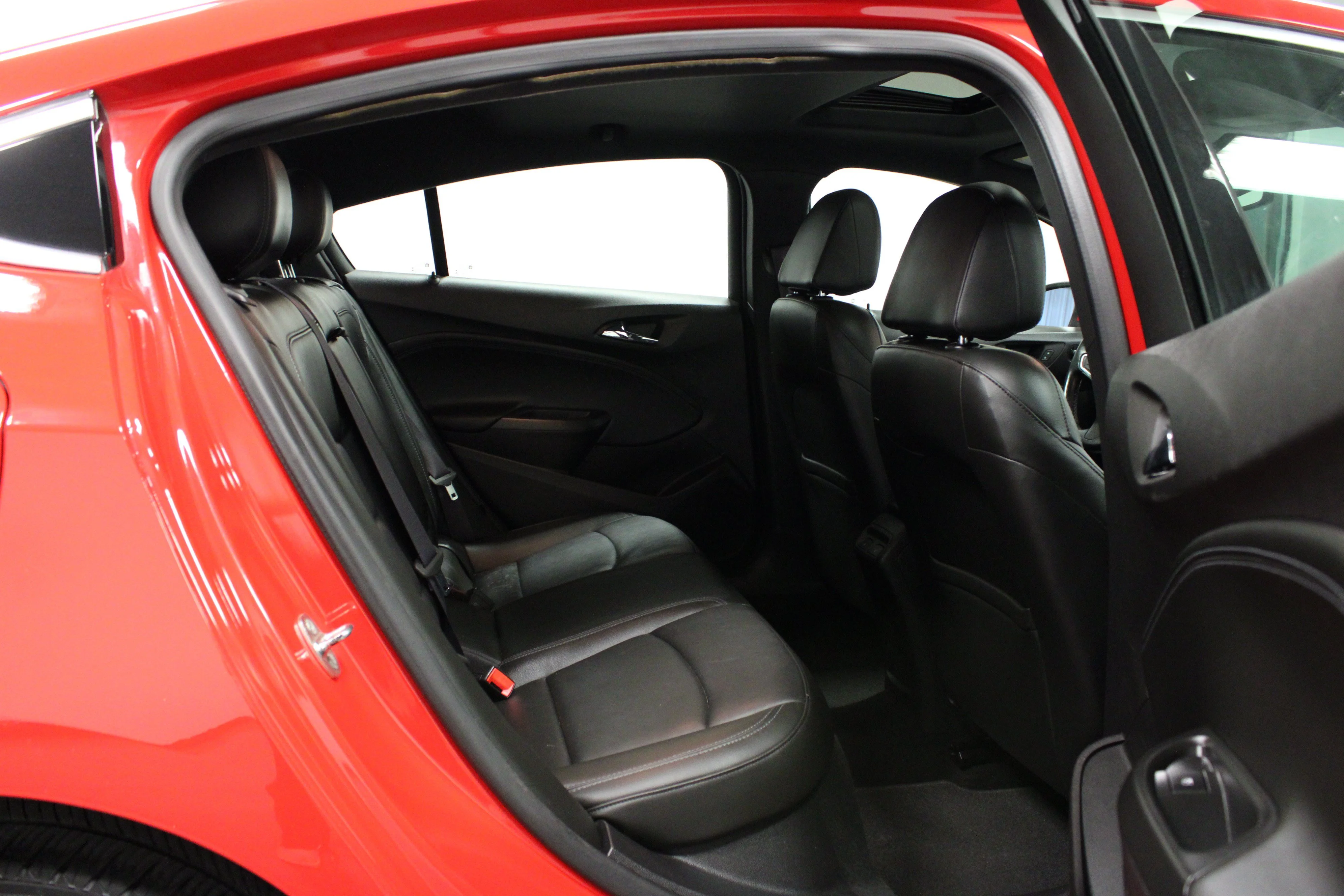 Used 2016 RED HOT Chevrolet Premier image 14