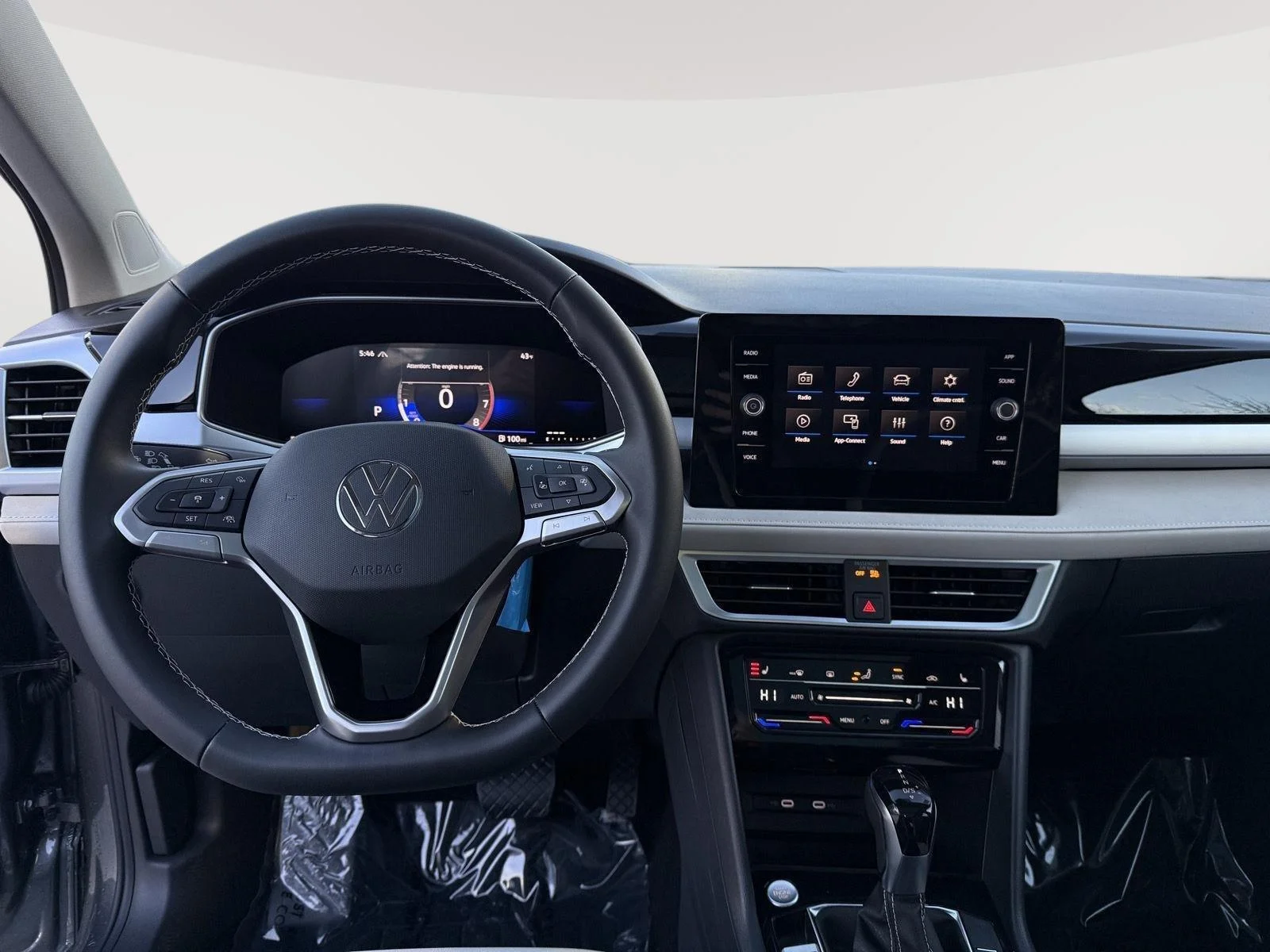 New 2026 PLATINUM GRAY Volkswagen SE image 12
