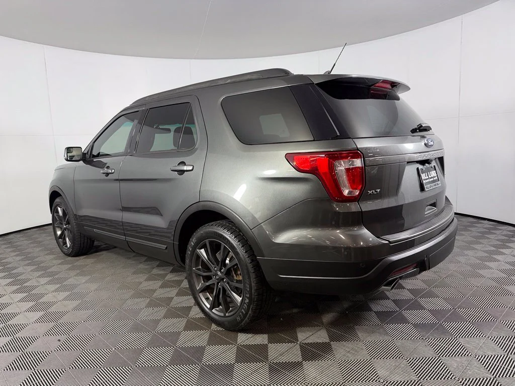 Used 2018 Gray Ford XLT image 7