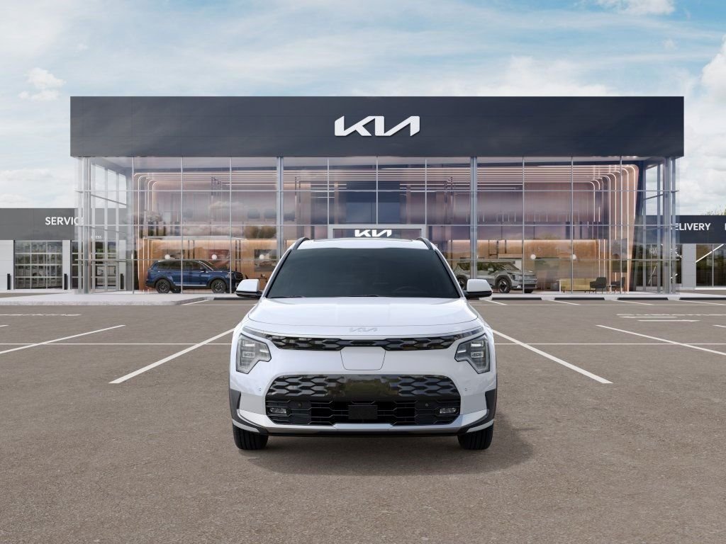 New 2026 Snow White Pearl Kia WAVE image 5
