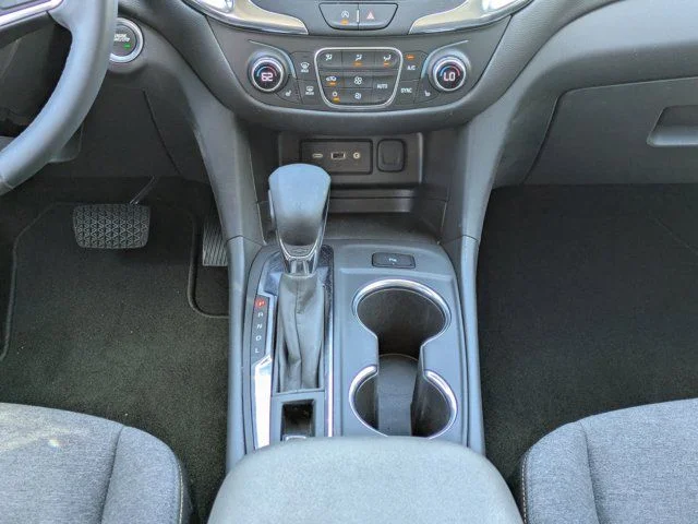 Used 2024 Sterling Gray Metallic Chevrolet LT image 18