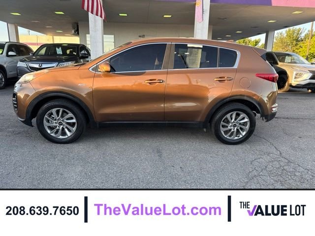 Used 2018 Brown Kia LX image 7