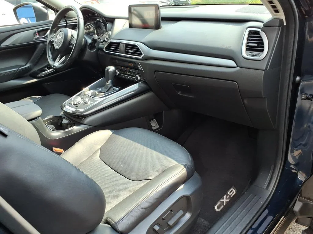 Used 2019 Blue Mazda Touring image 10
