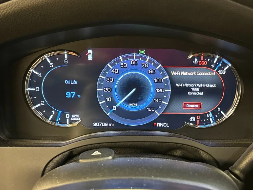 Used 2018 DARK GRANITE METALLIC Cadillac Premium Luxury image 28
