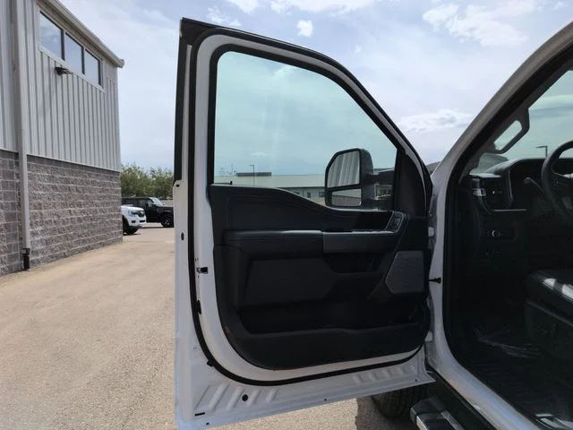 New 2026 Oxford White Ford F-350® Lariat® image 10