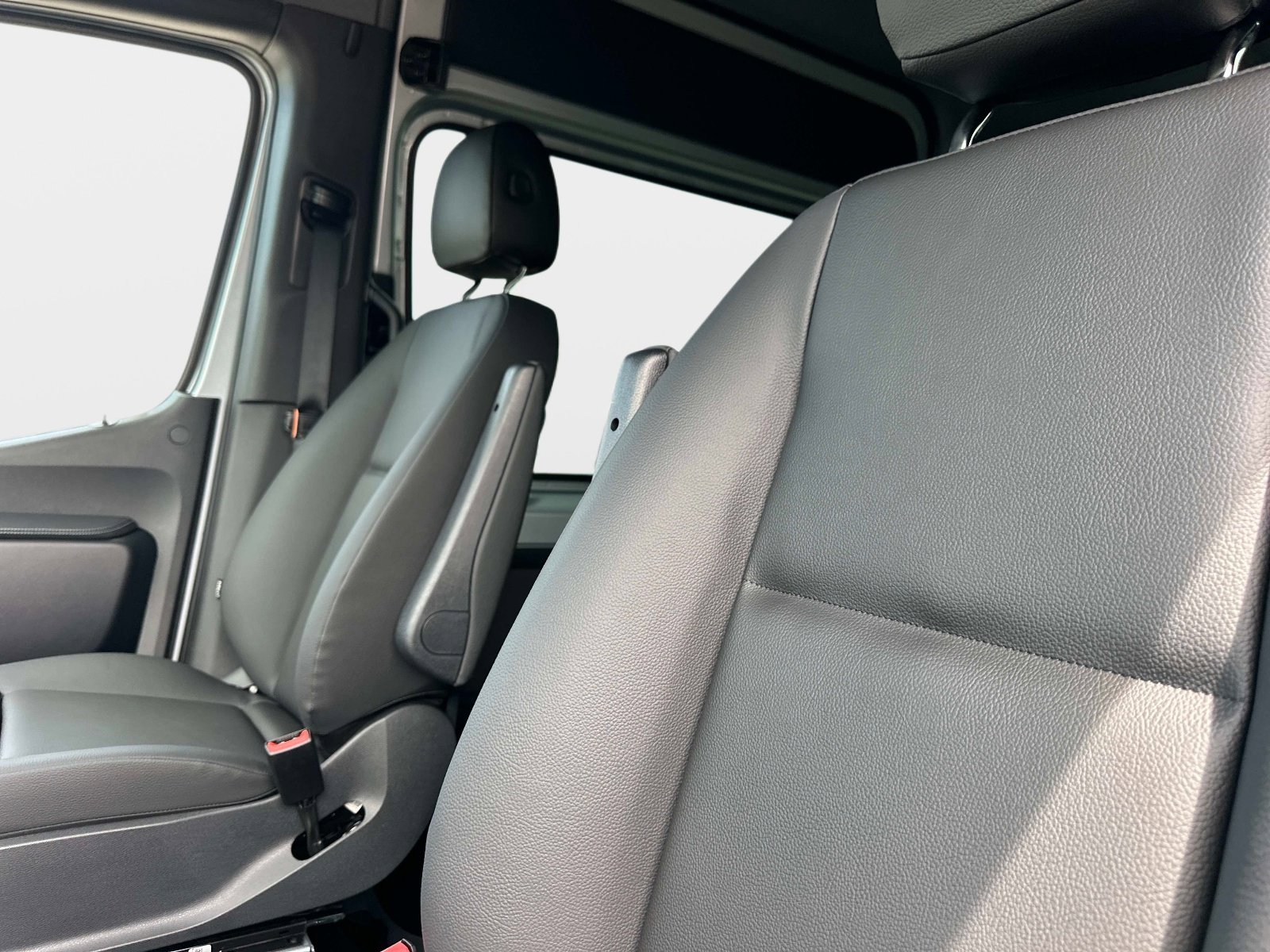 2025 Mercedes-Benz Sprinter Passenger Van Base - Photo 17