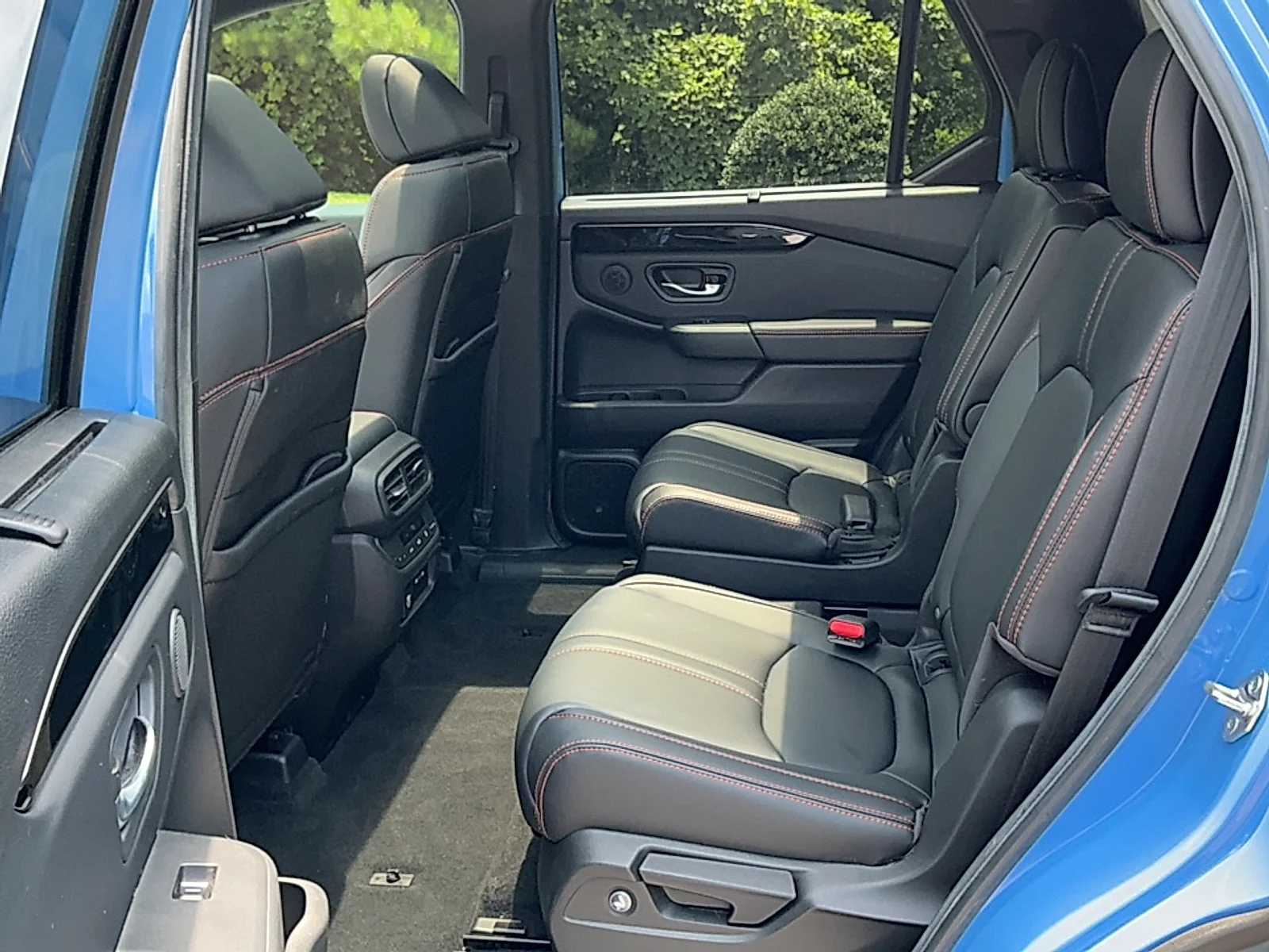 Used 2025 Blue Honda TrailSport image 15