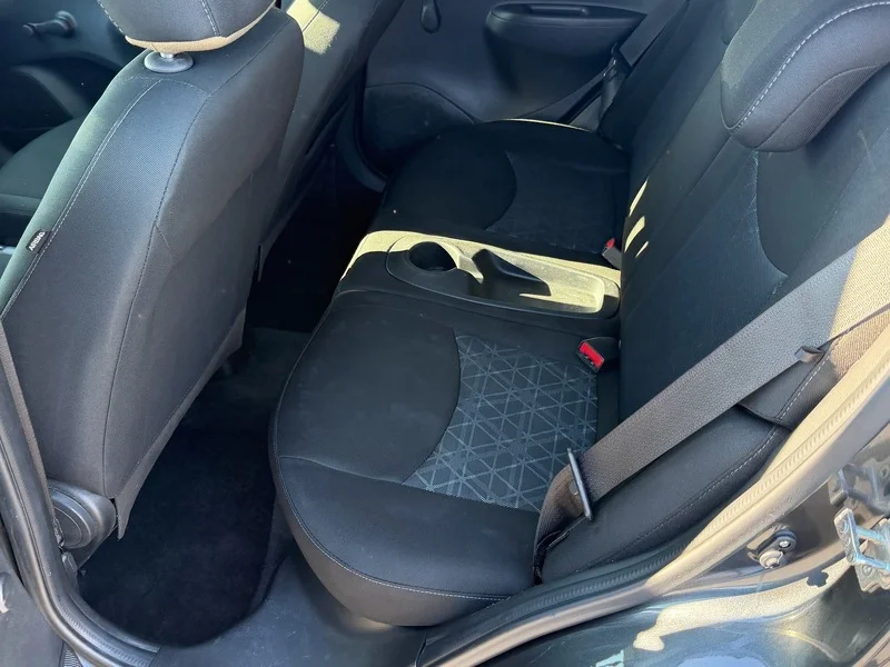 Used 2021 (Metallic paint.) Chevrolet LS image 15