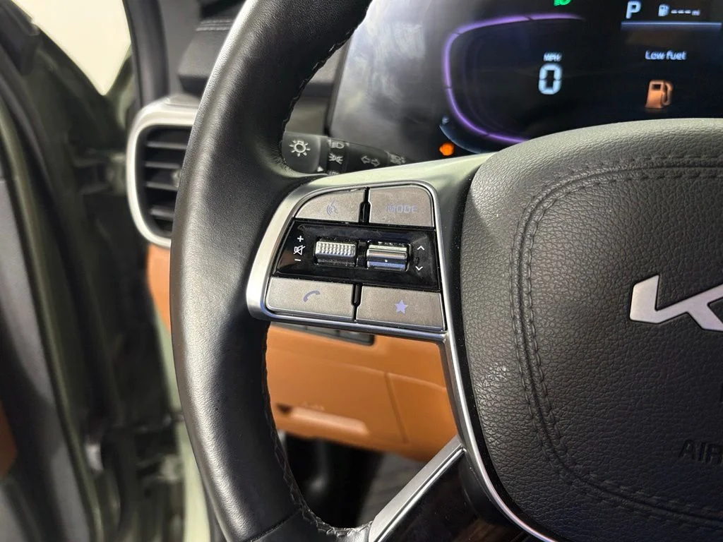 Used 2024 Green Kia EX X-Line image 21