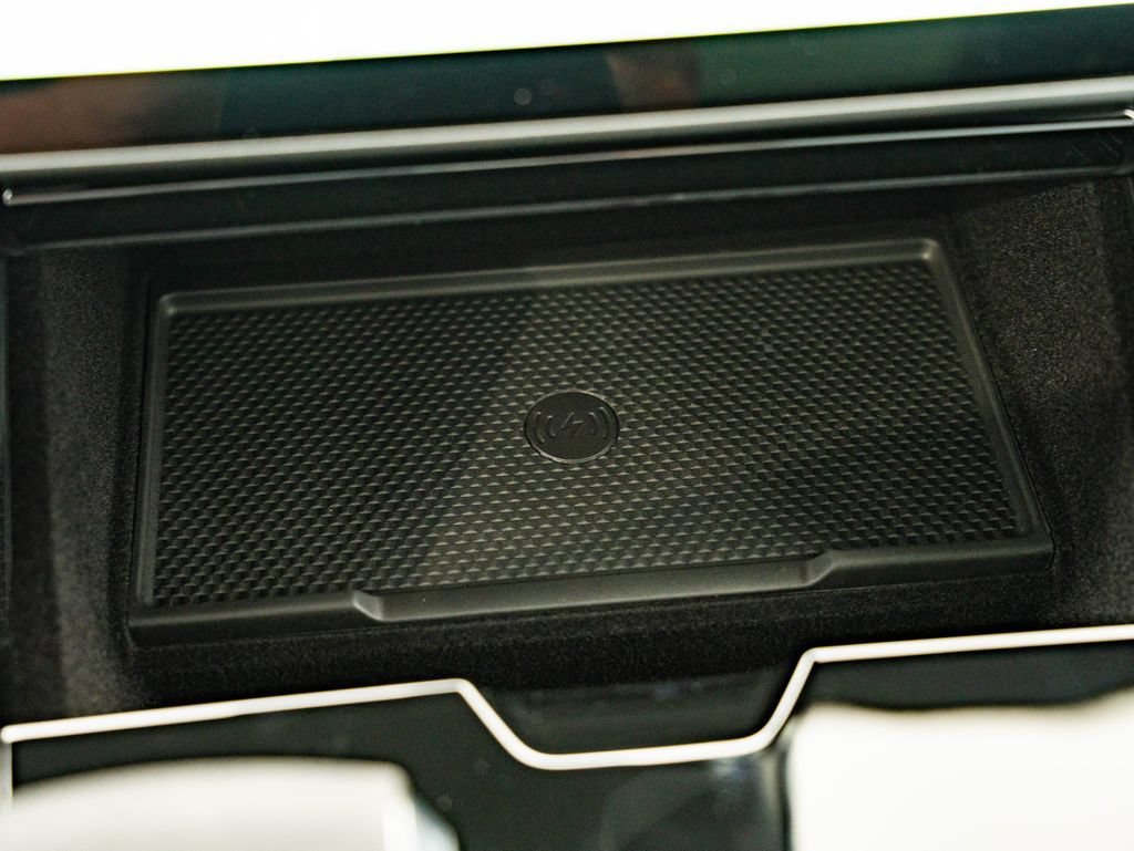New 2026 Varesine Blue Land Rover SE image 35