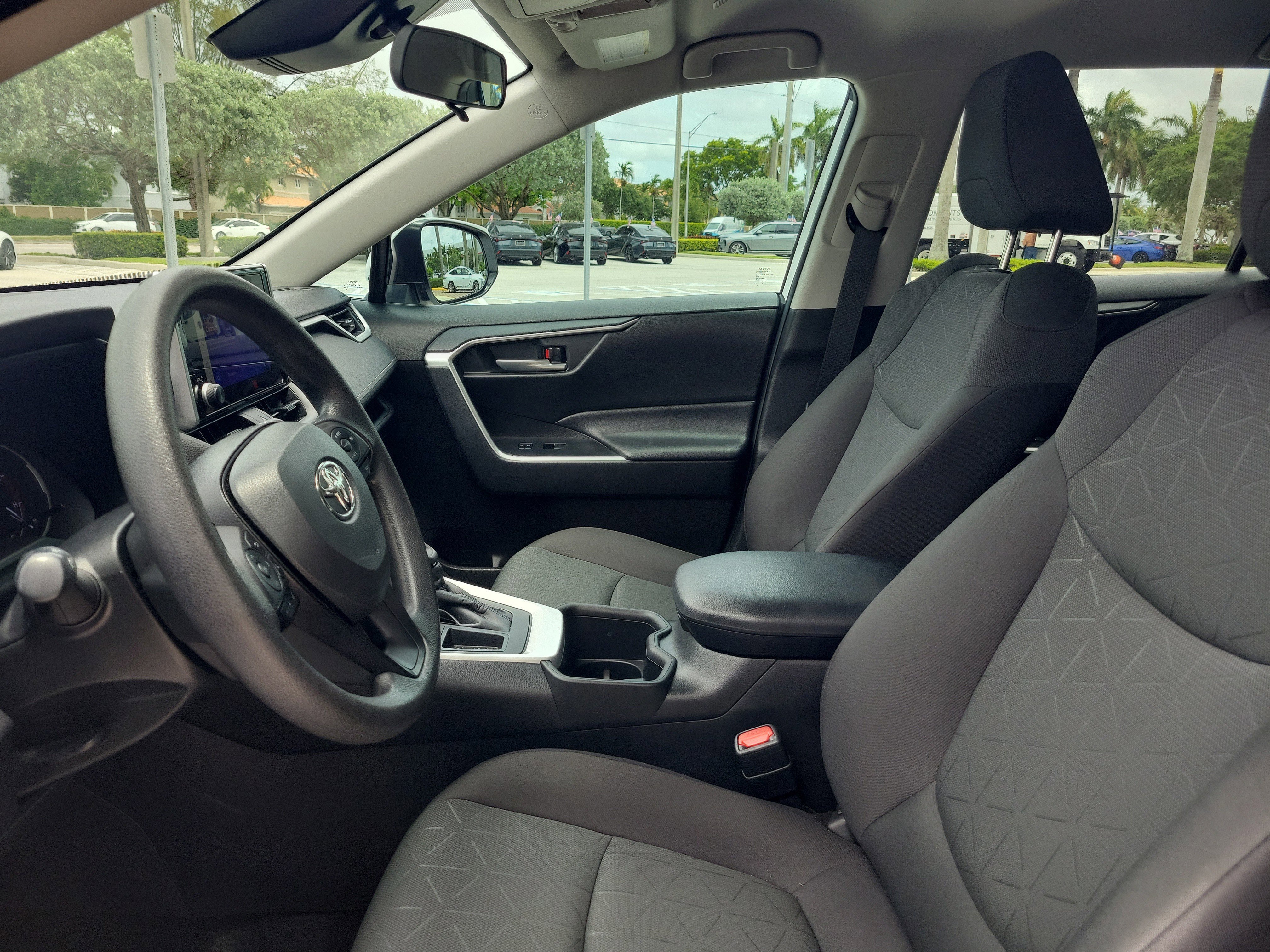 Used 2024 Ice Cap Toyota XLE image 25