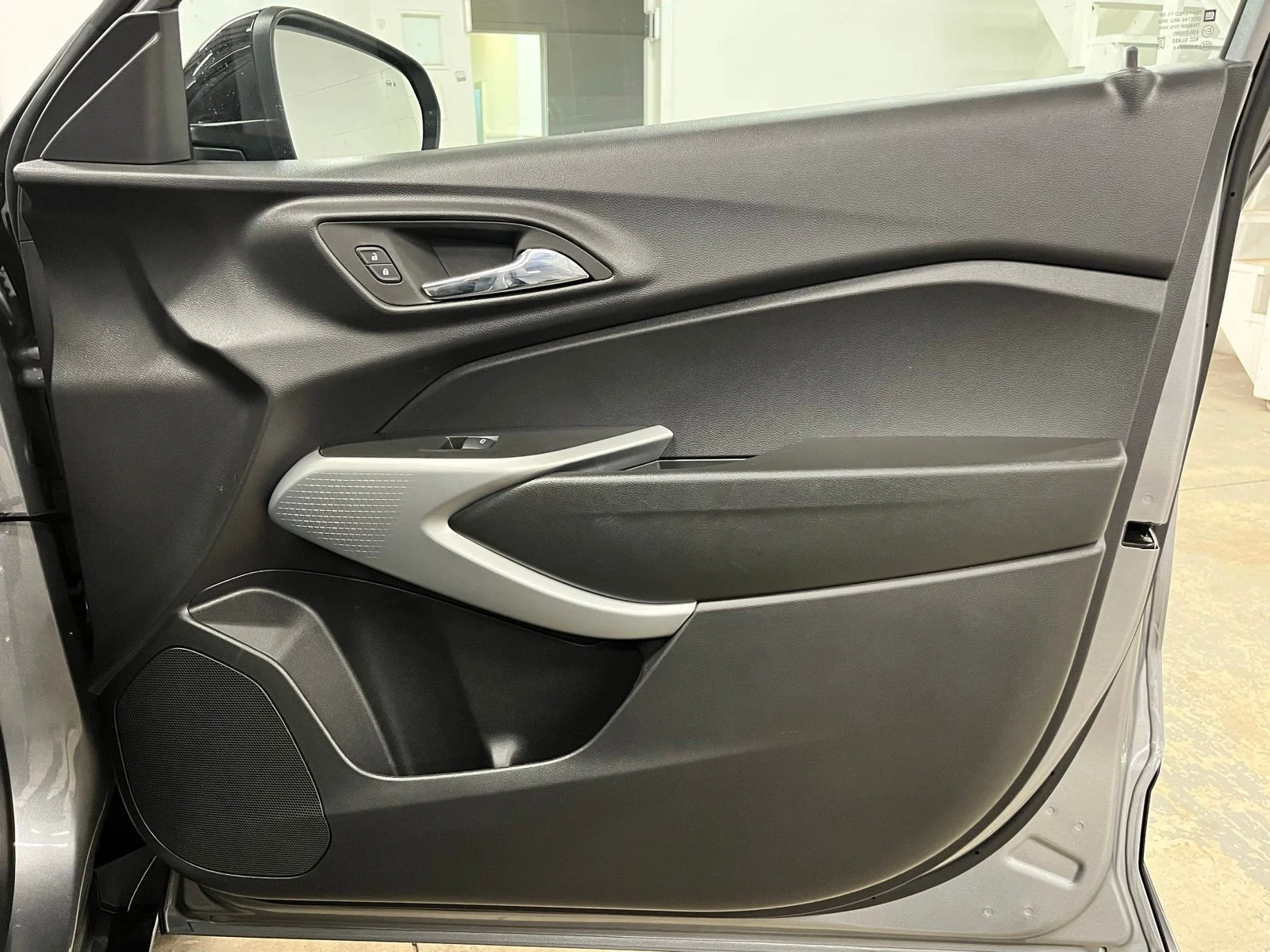 Used 2026 Gray Chevrolet 1RS image 22