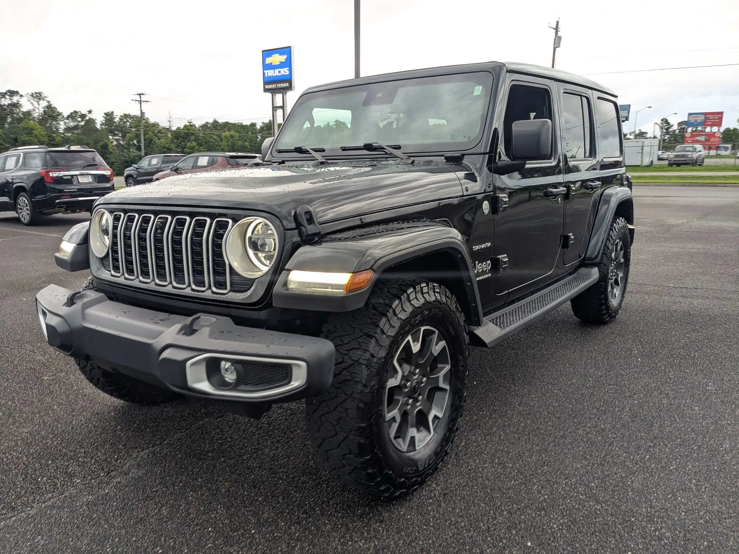 2024 Jeep Wrangler 4-Door Sahara - Photo 8