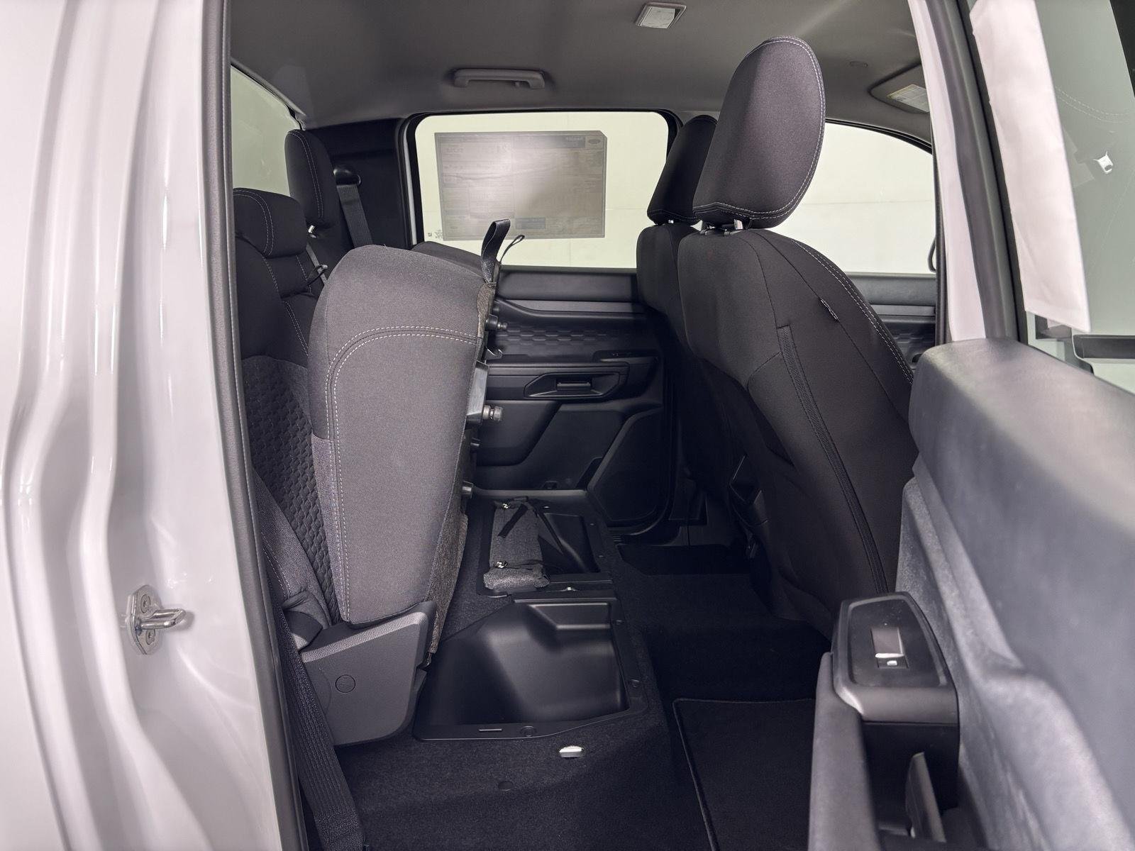 Used 2026 Oxford White Ford XL image 19