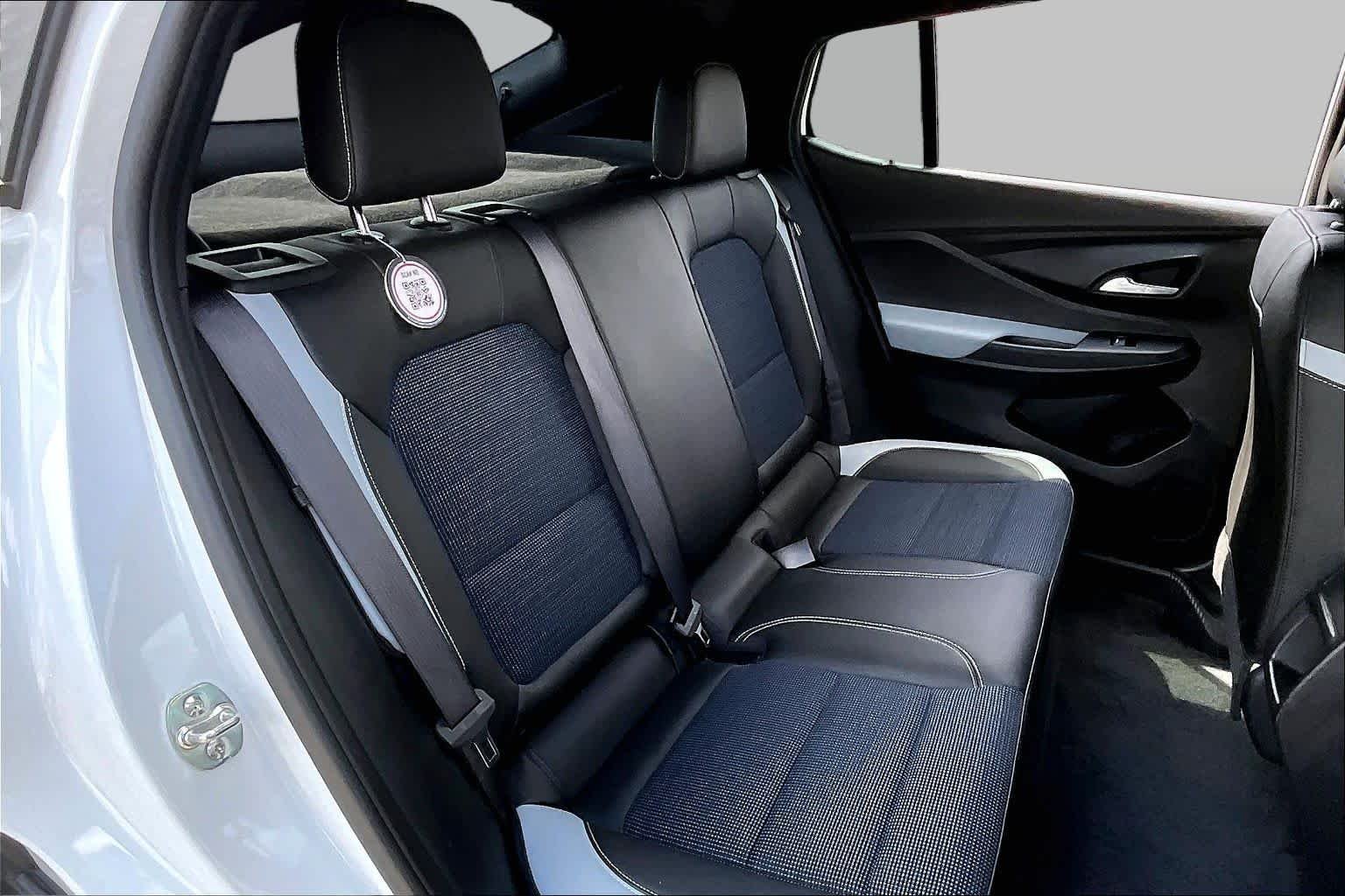 Used 2025 Summit White Buick Preferred image 20