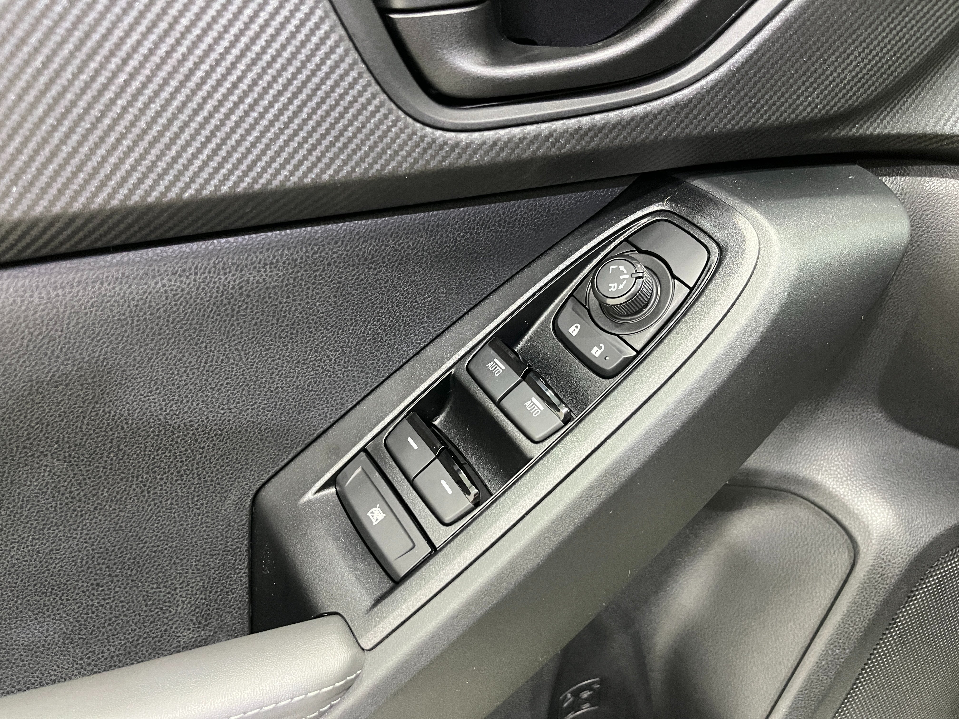 New 2026 MAGNETITE GRAY PEARL Subaru Premium image 14