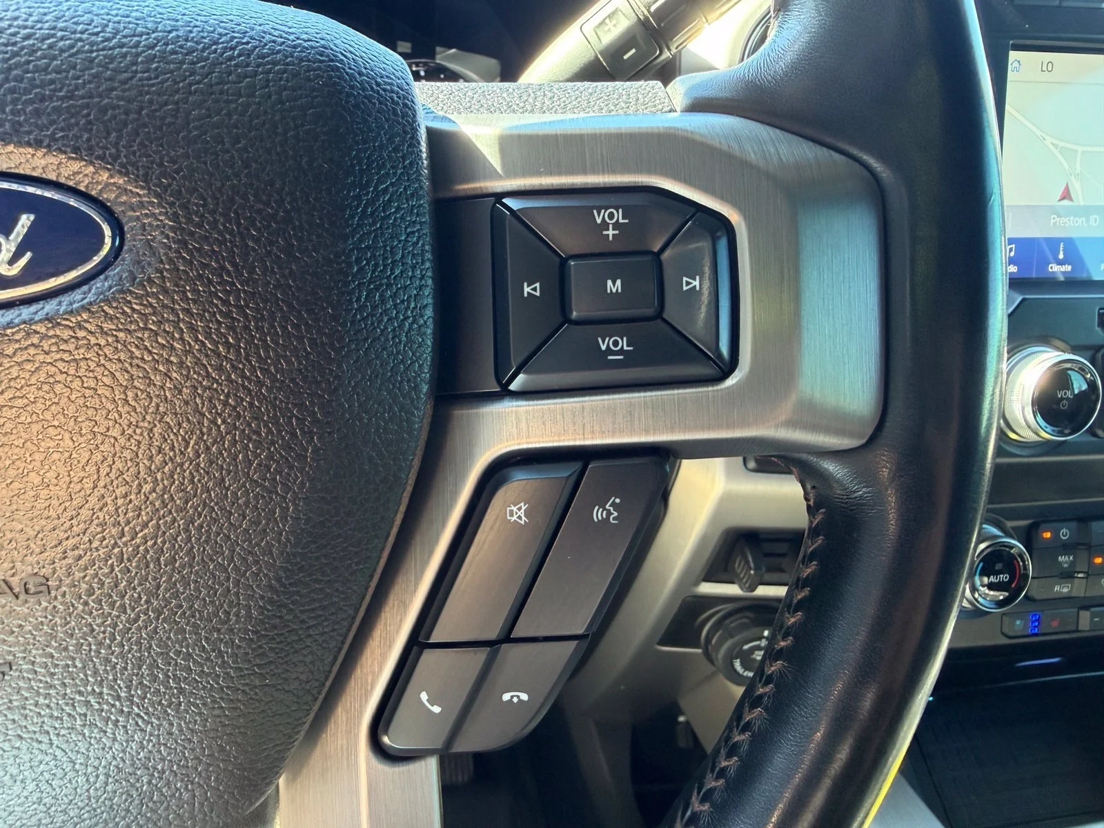 Used 2020 Silver Ford Platinum image 18