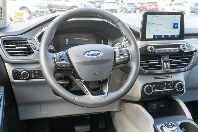 Used 2023 Red Ford Active image 13
