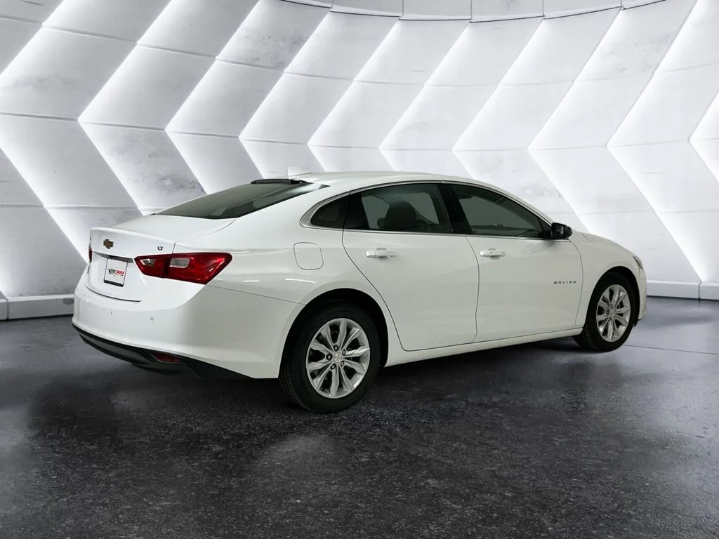 Used 2024 White Chevrolet LT image 4