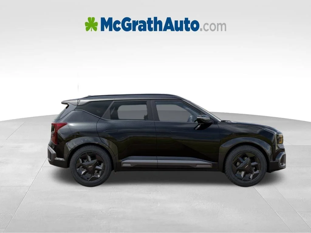 New 2027 Black Kia X-Line S image 10