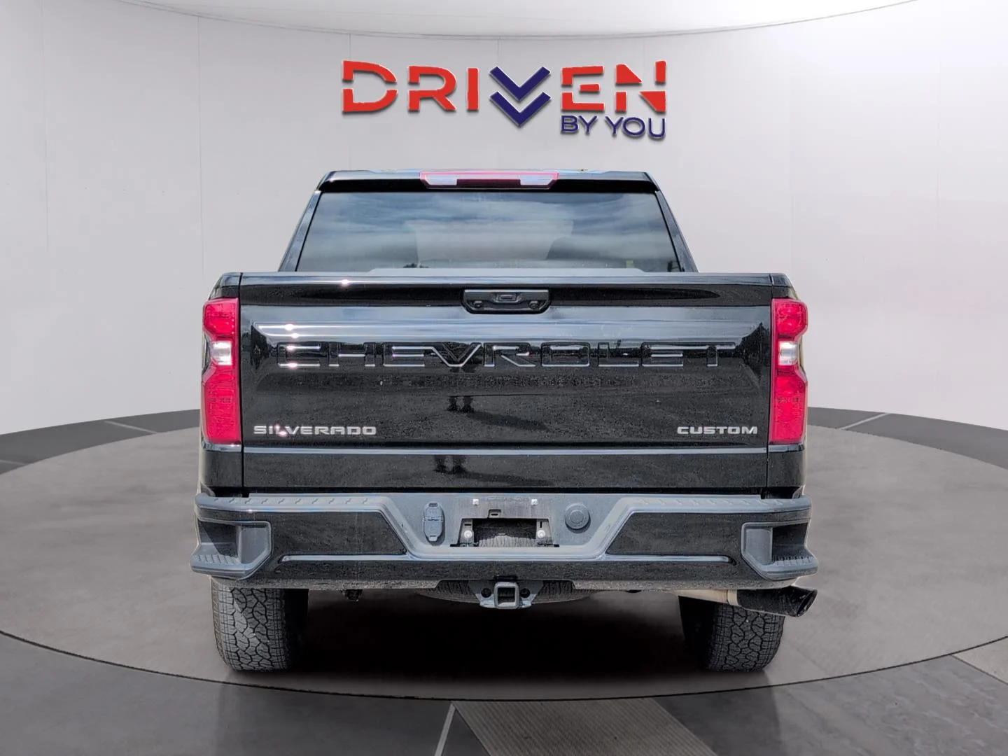 Used 2025 Black Chevrolet Custom image 4
