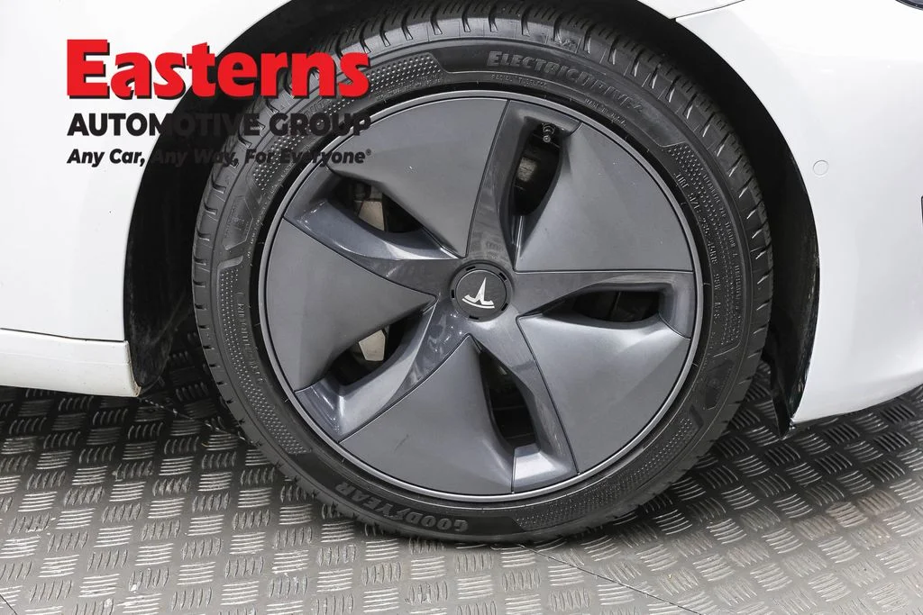 Used 2019 White Tesla Long Range image 24