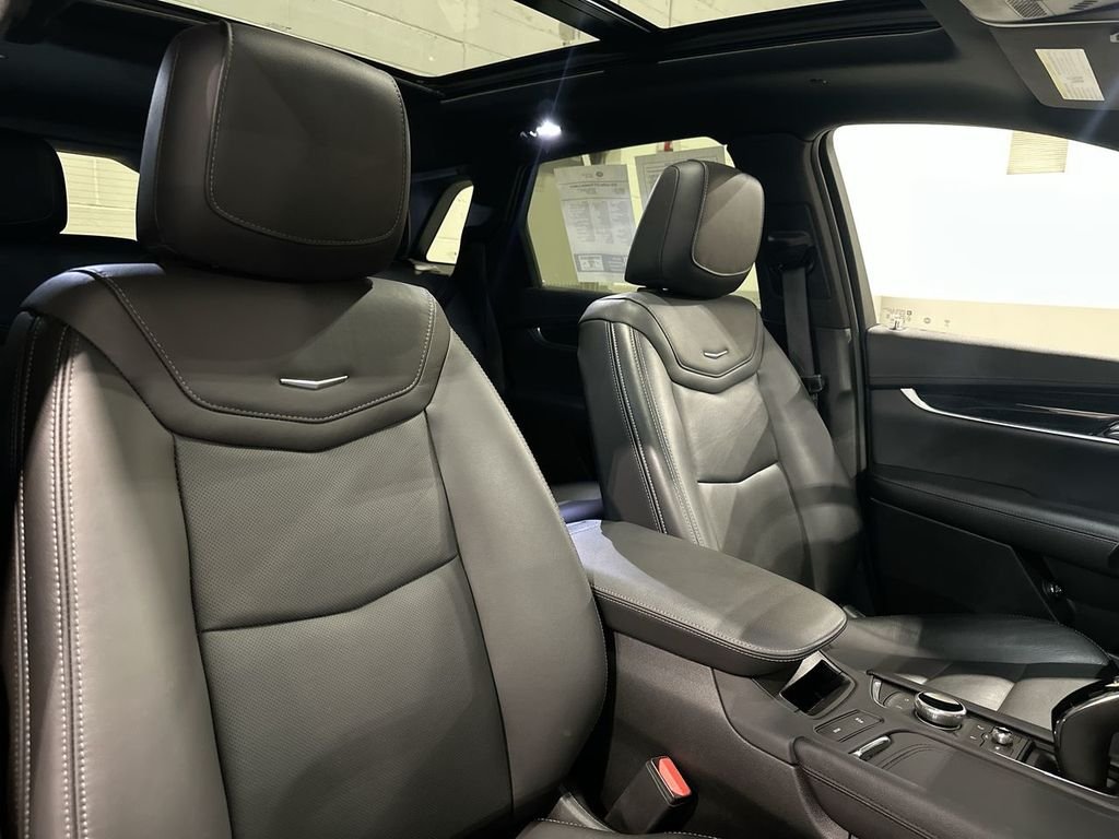 2025 Cadillac XT5 Premium Luxury - Photo 6