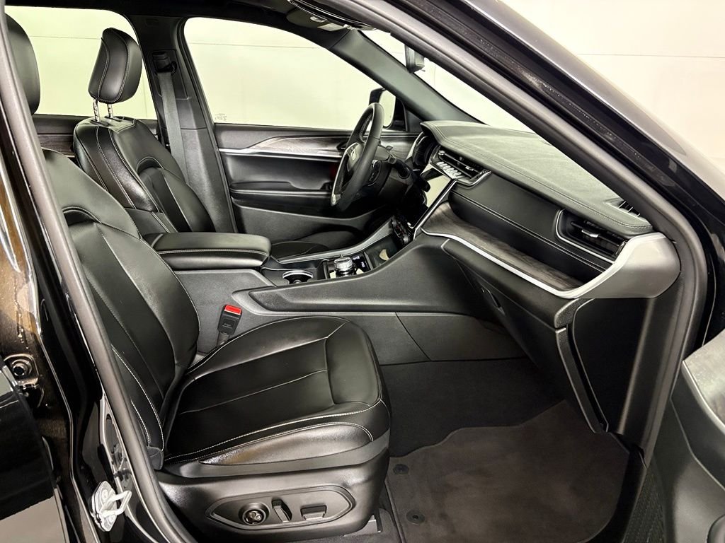 Used 2024 Black Jeep Limited image 16