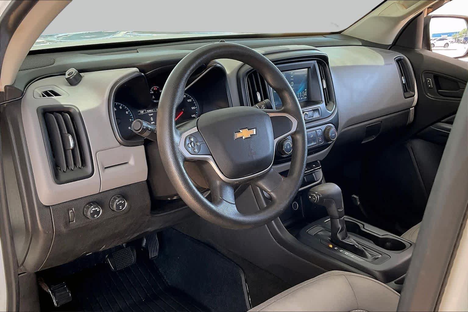 Used 2017 Summit White Chevrolet 4WD WT image 15