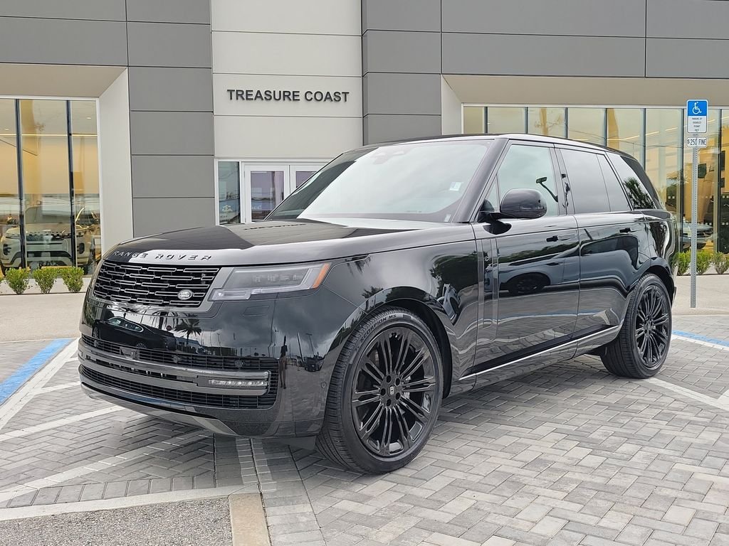 New 2027 Santorini Black Land Rover SE image 1