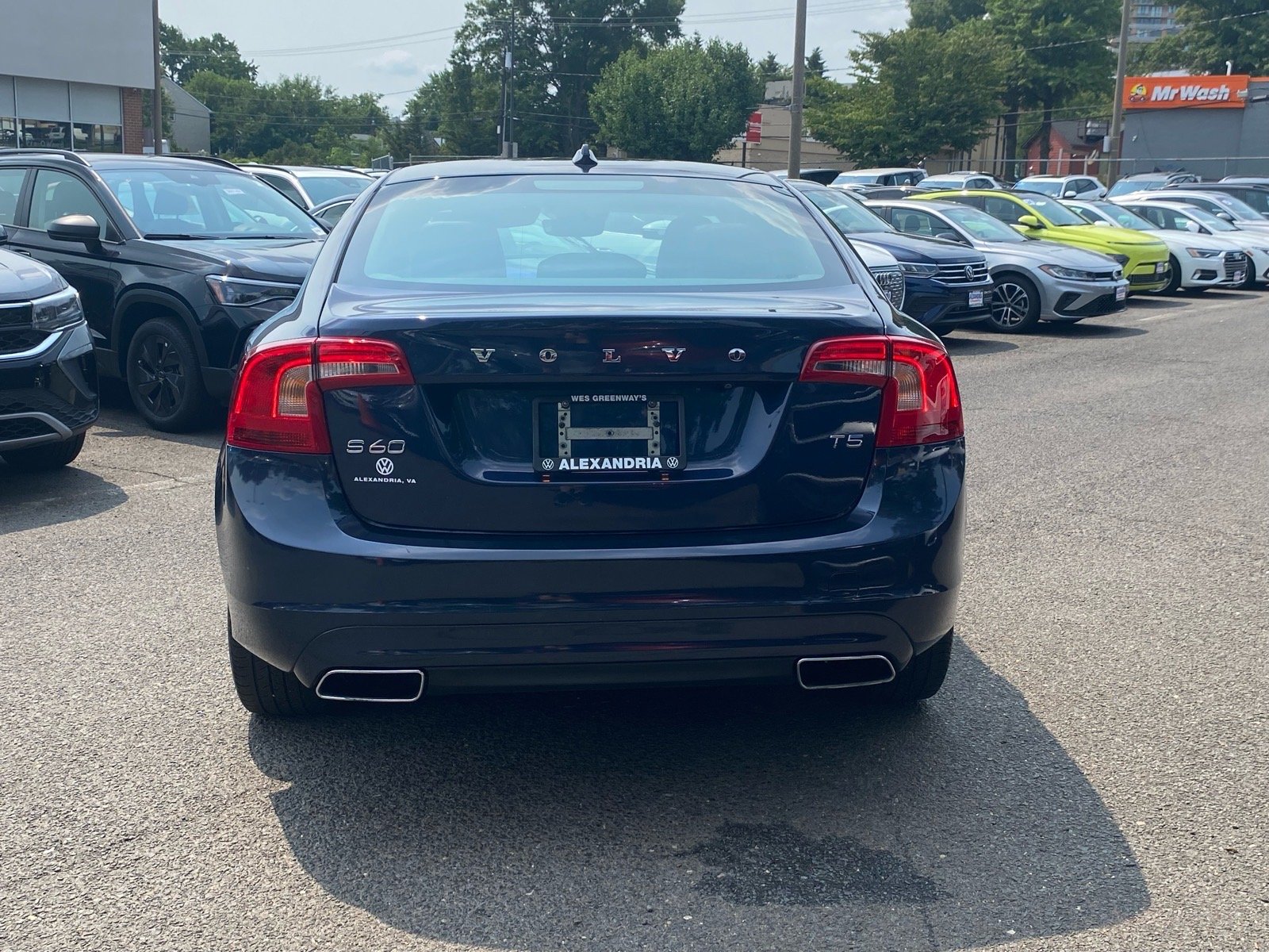 Used 2015 Blue Volvo T5 Premier image 3