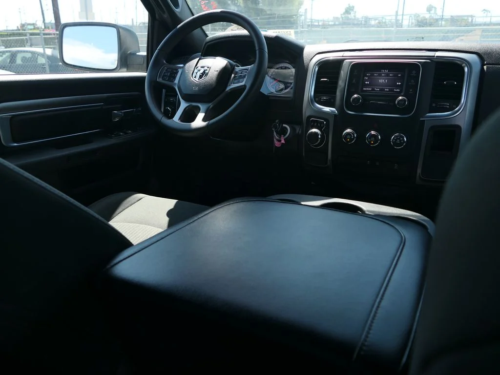 Used 2024 White Ram Warlock image 22
