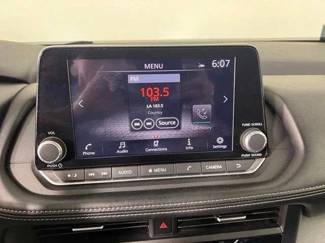 Used 2024 Silver Nissan SV image 22
