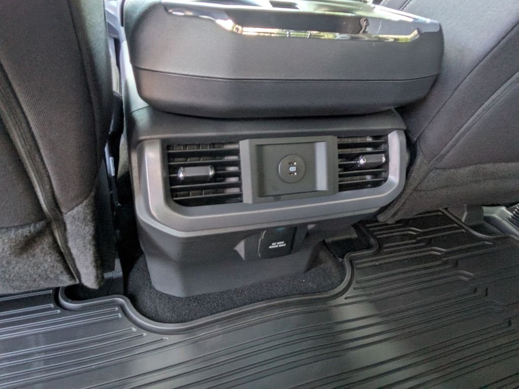 New 2026 Oxford White Ford XLT image 36