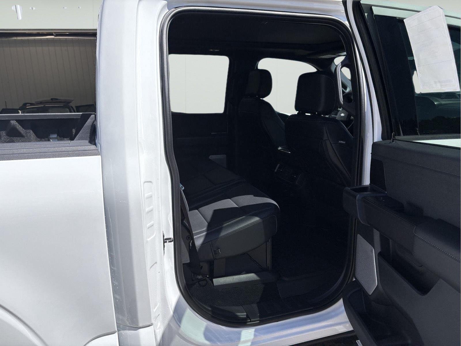 New 2026 Oxford White Ford Lariat® image 11
