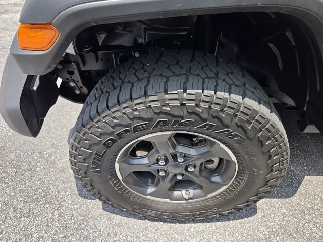 Used 2023 White Jeep Rubicon image 4
