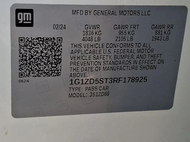 Used 2024 White Chevrolet LT image 24