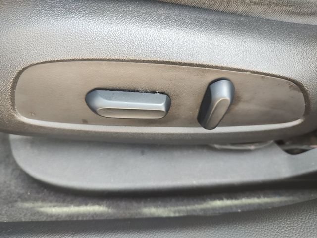 Used 2018 Blue Chevrolet LT image 27