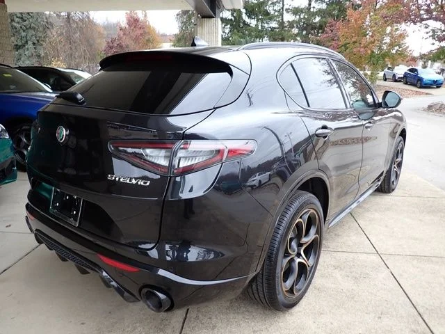 2025 Alfa Romeo Stelvio Intensa - Photo 6