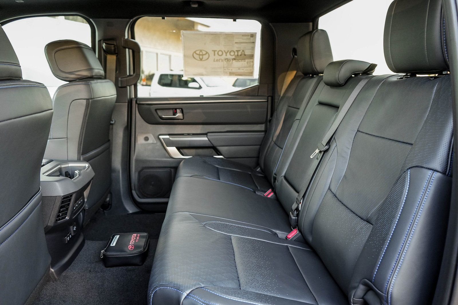 2026 Toyota Tundra Platinum - Photo 18