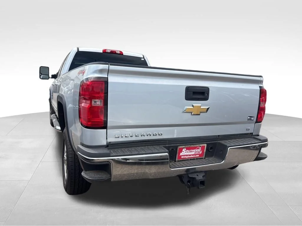 Used 2016 Silver Chevrolet LT image 8