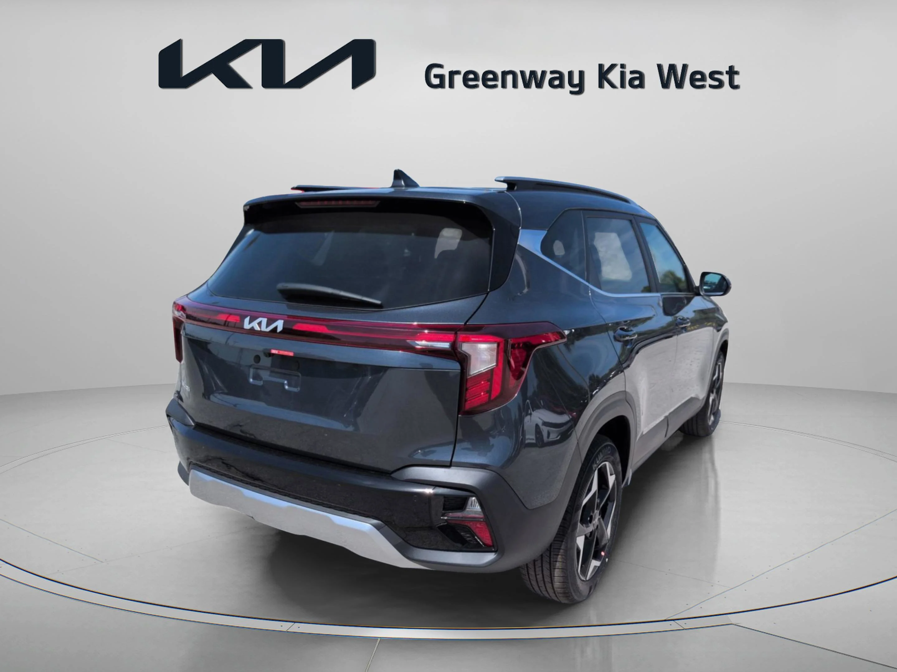 New 2026 Gravity Gray Kia EX image 8