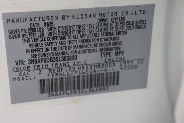 Used 2025 Aspen White Nissan SR image 28