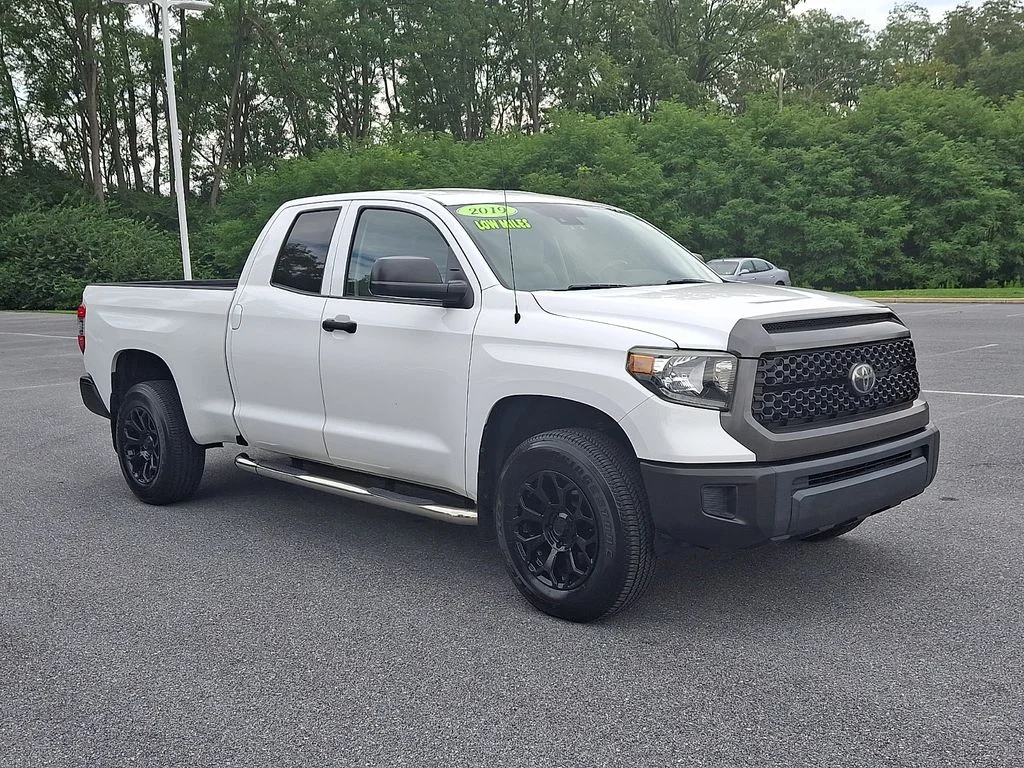 Used 2019 White Toyota SR image 3