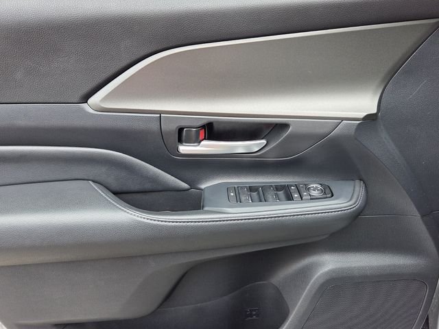 Used 2024 Silver Toyota XLE image 19