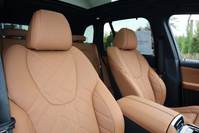 2026 BMW X5 50e - Photo 28